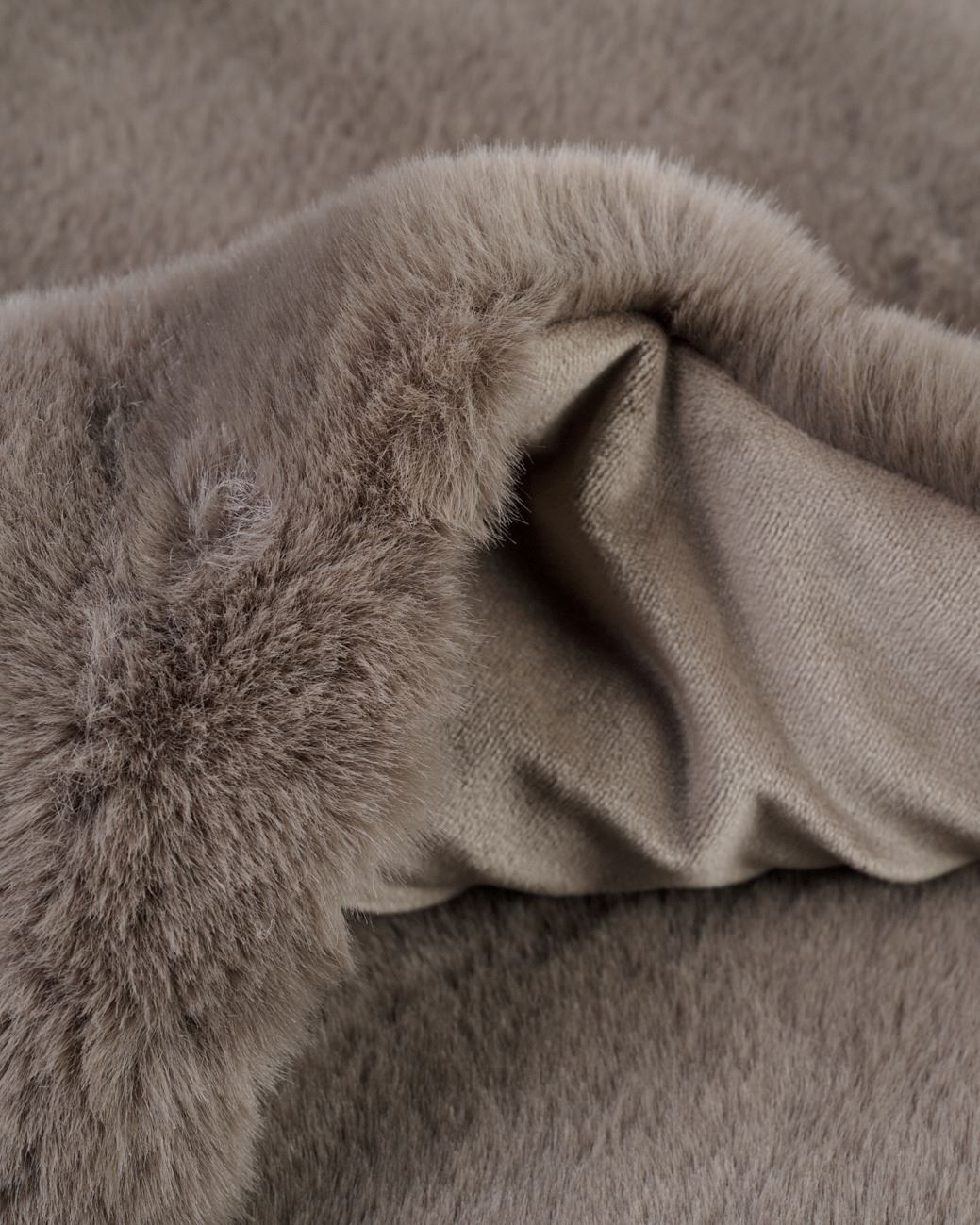 Pelspledd taupe - 2