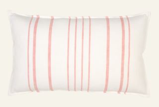 Kid Smillan Narrow Stripe Pyntepute Lys Korall 35x60 cm