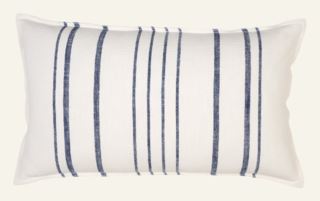 Kid Smillan Narrow Stripe Pyntepute Marineblå 35x60 cm