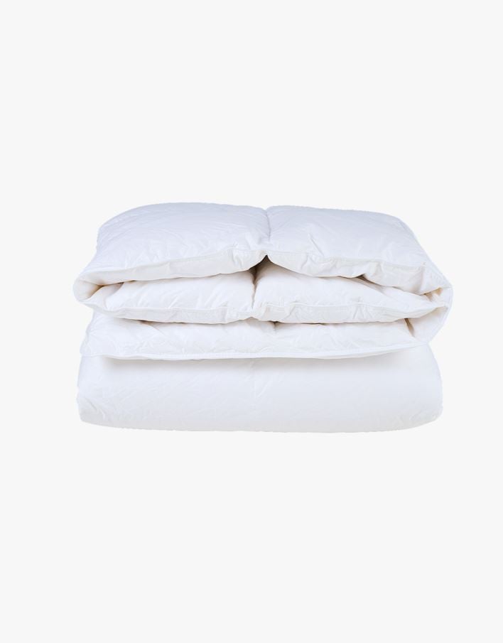 Helårs dundyne hvit - 240x220 cm hvit - 1