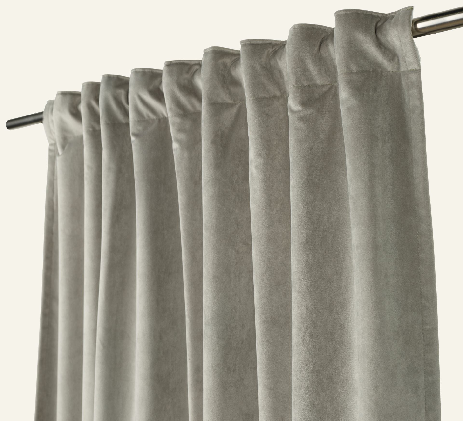 Lysdempende gardin grønn - 2