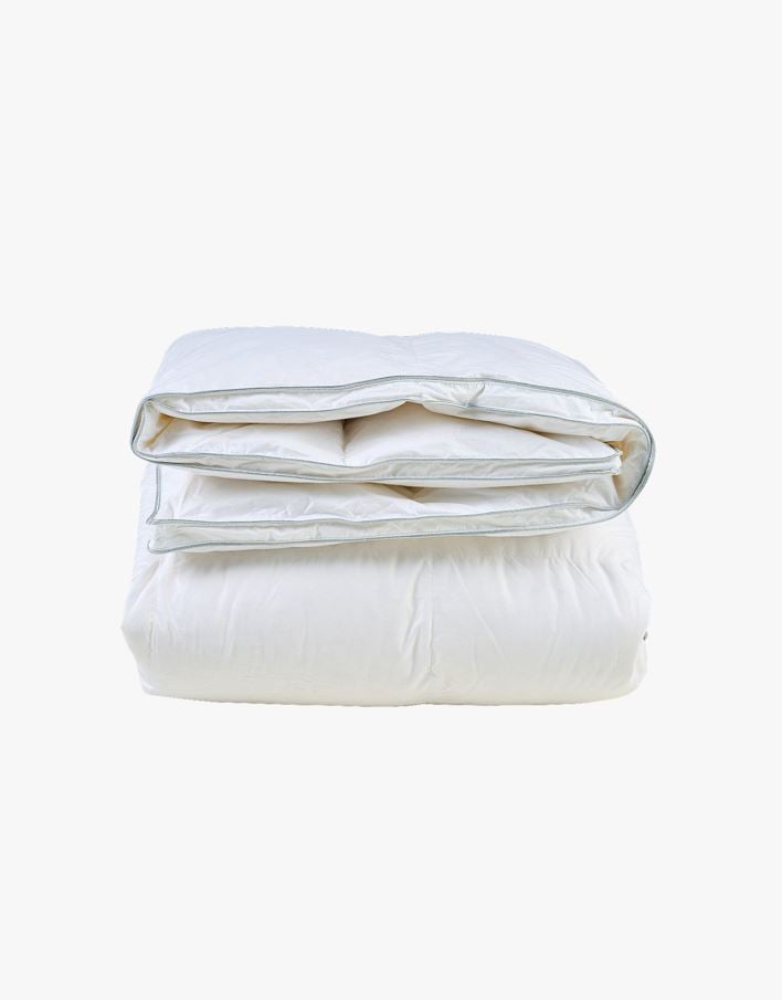 Helårs dundyne hvit - 140x200 cm hvit - 1