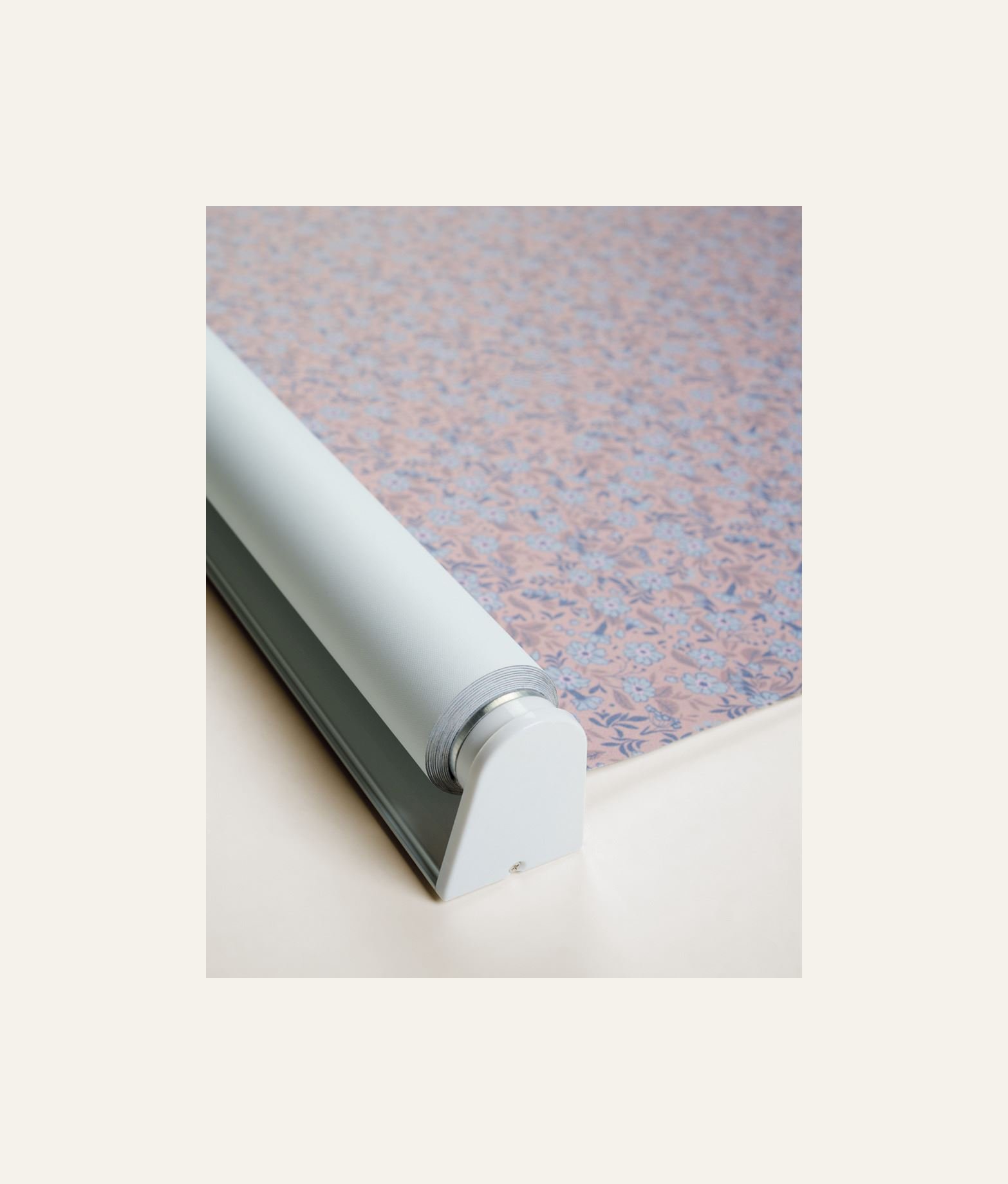 Lystett rullegardin rosa - 2