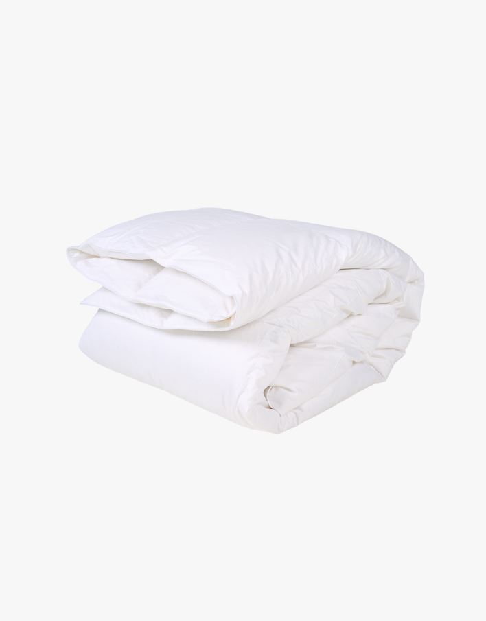 Helårs dundyne hvit - 140x220 cm hvit - 1