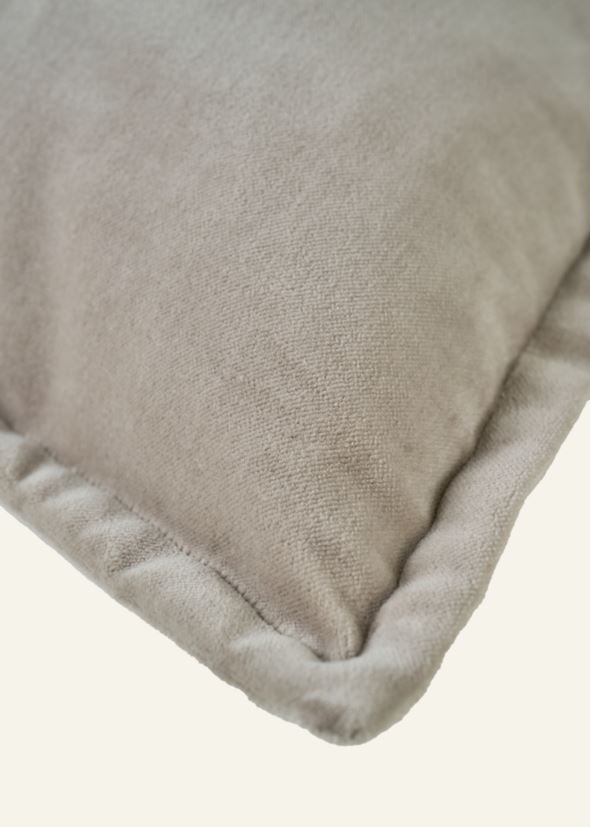 Pynteputetrekk lys beige - 2