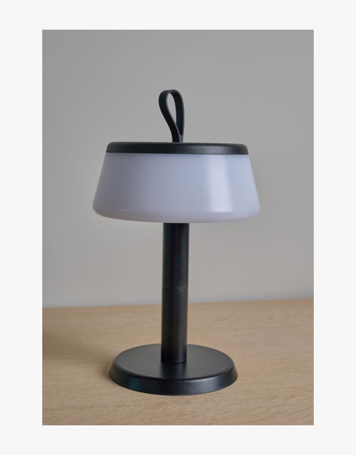 Led lampe svart - 22,9 cm ø14,2 svart - 1