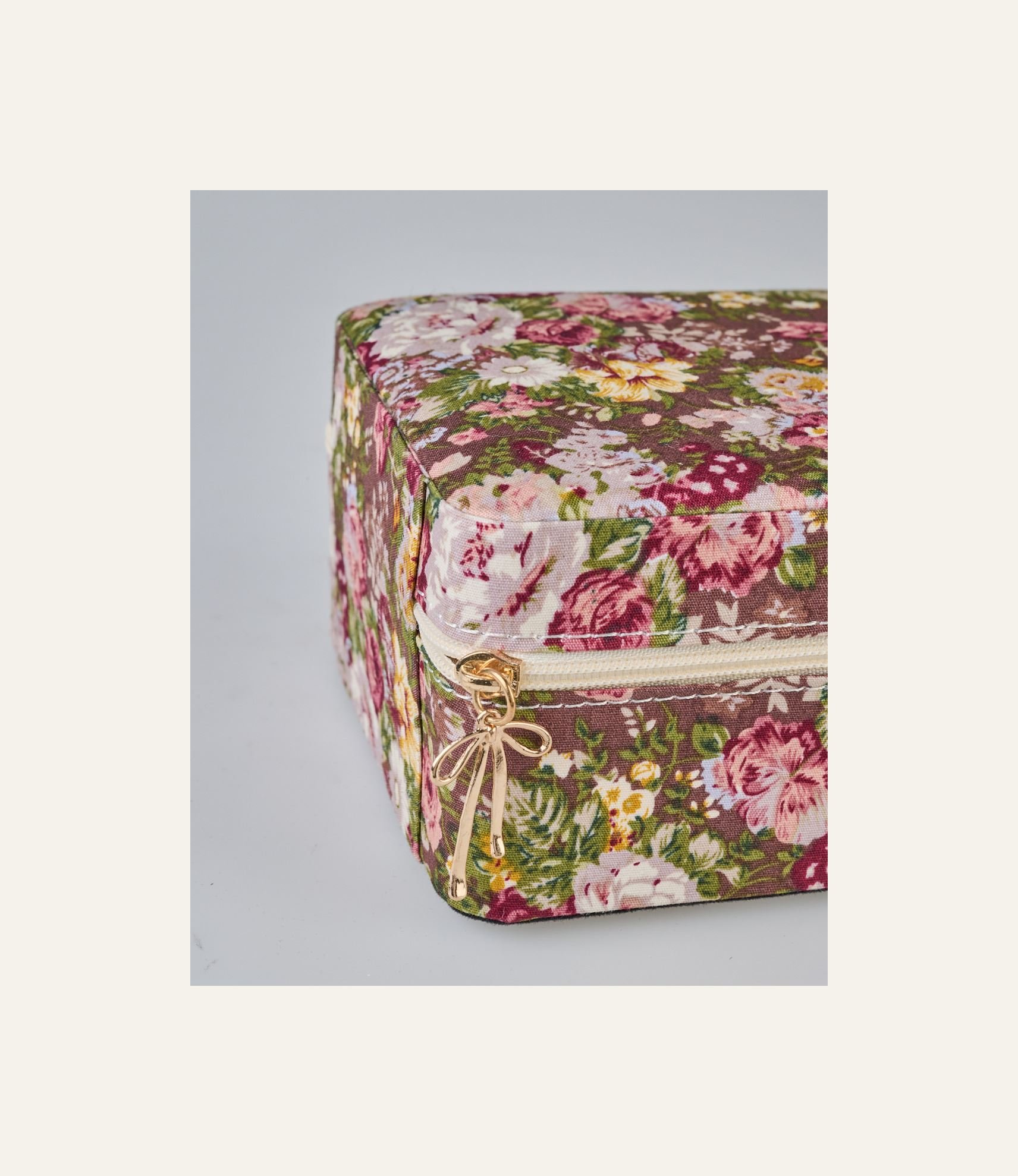 Smykkeskrin m/glidelås brun - 3