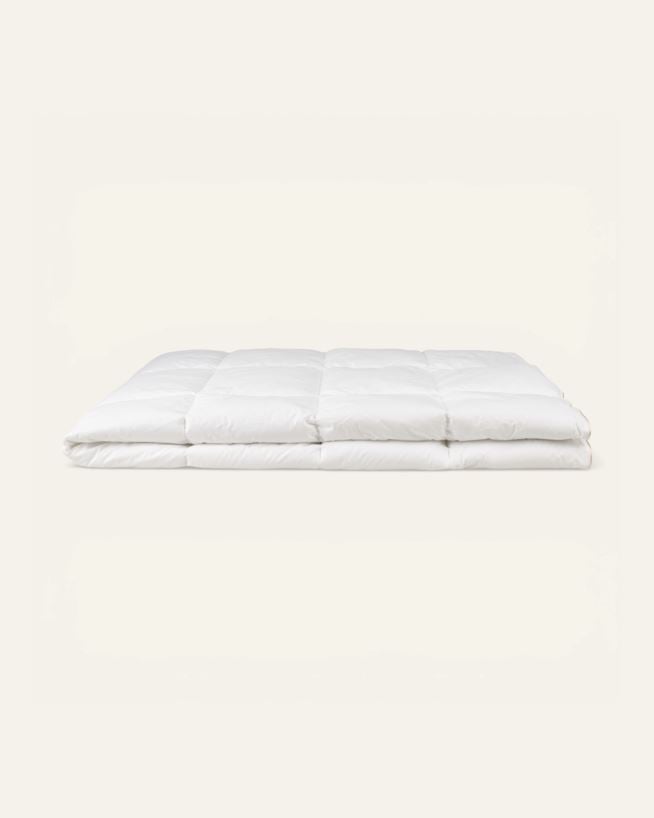 Helårs fiberdyne hvit - 140x220 cm hvit - 1