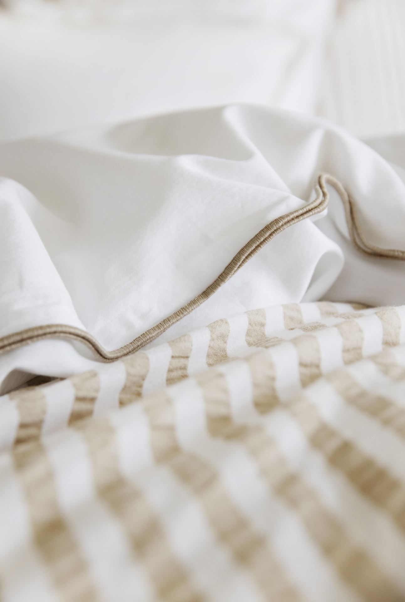 Krepp sengesett sand - 3