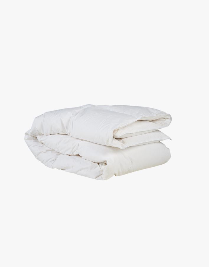 Helårs dundyne hvit - 140x220 cm hvit - 1