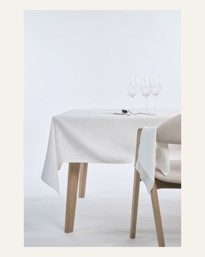 Jaquard duk hvit - 140x350 cm hvit - 1