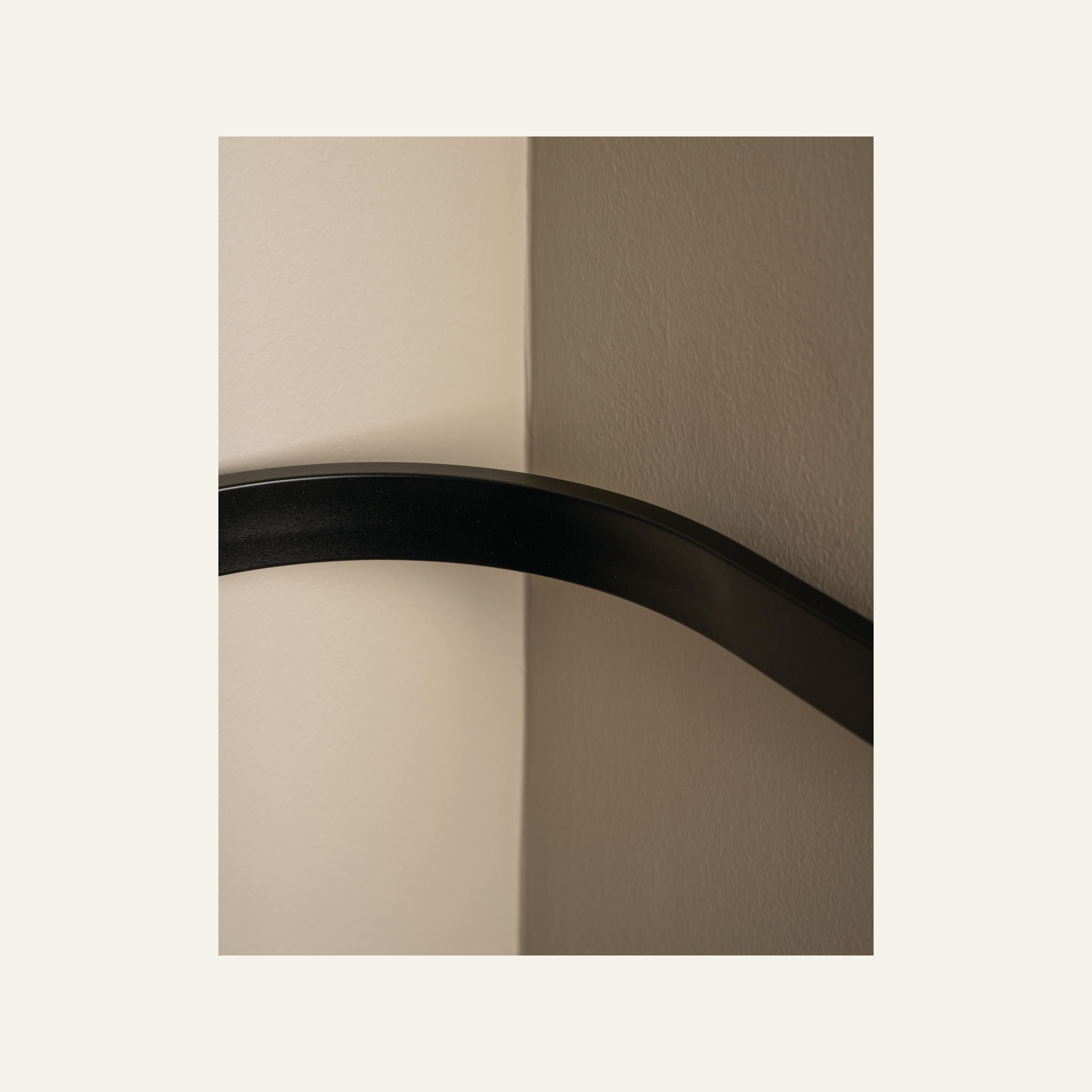 Hjørnebue svart - 2