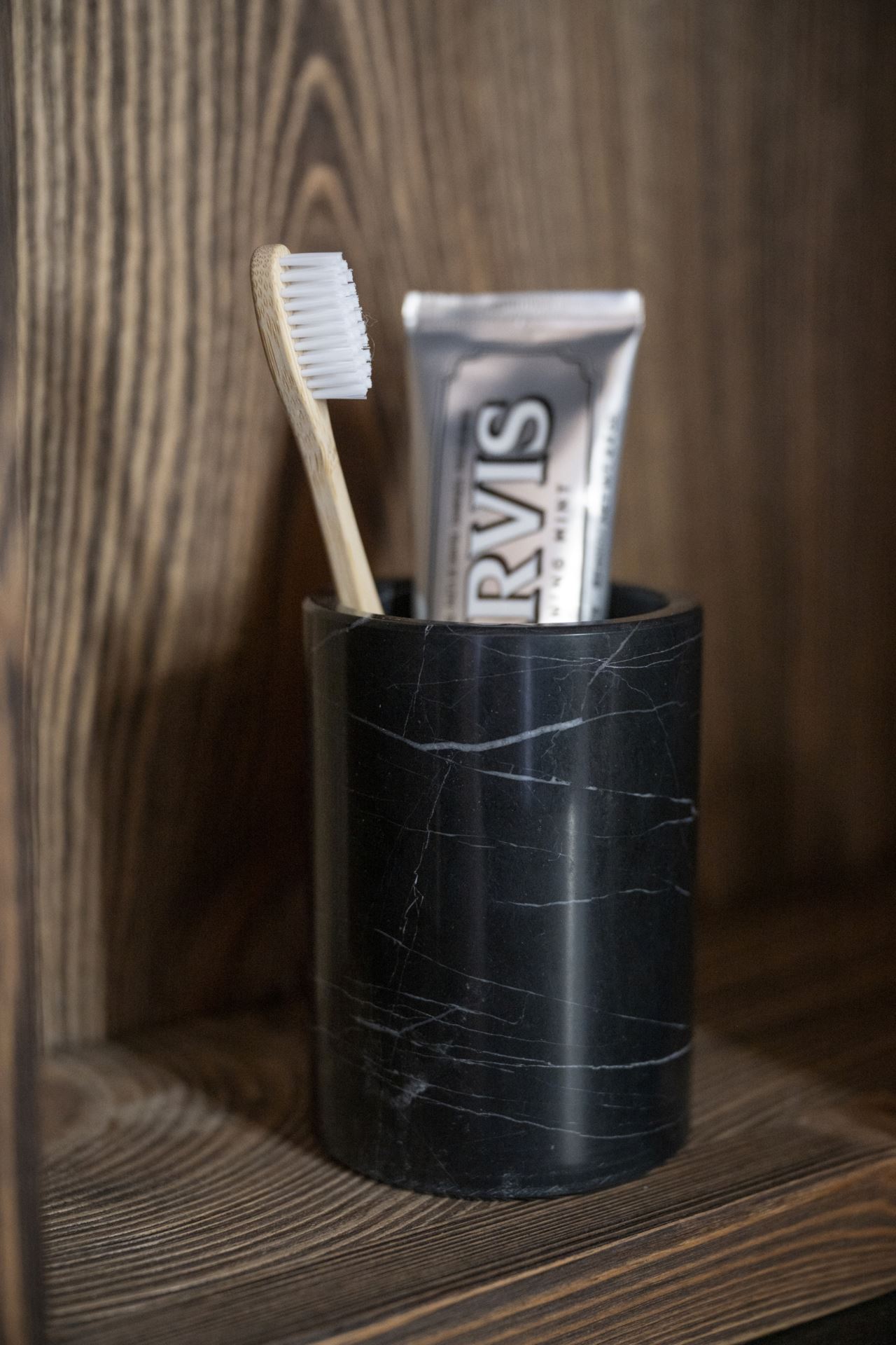 Tannbørsteholder svart - 2