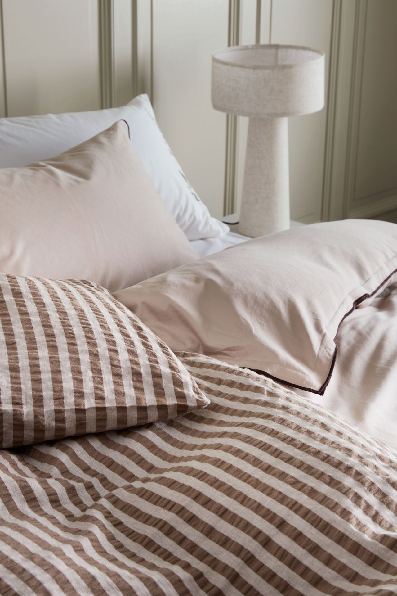 Krepp sengesett brun - 3