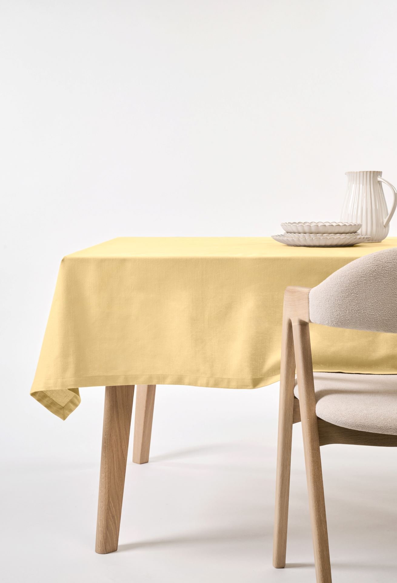 Duk lys gul - 140x250 cm lys gul - 1