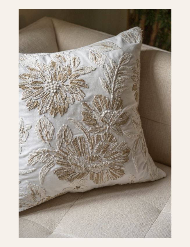 Pynteputetrekk beige - 2