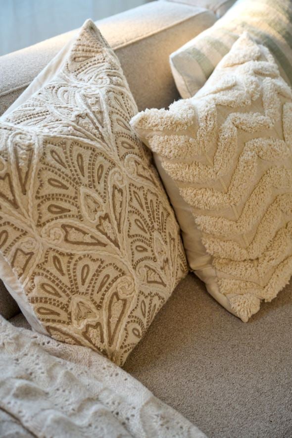 Pynteputetrekk offwhite - 2