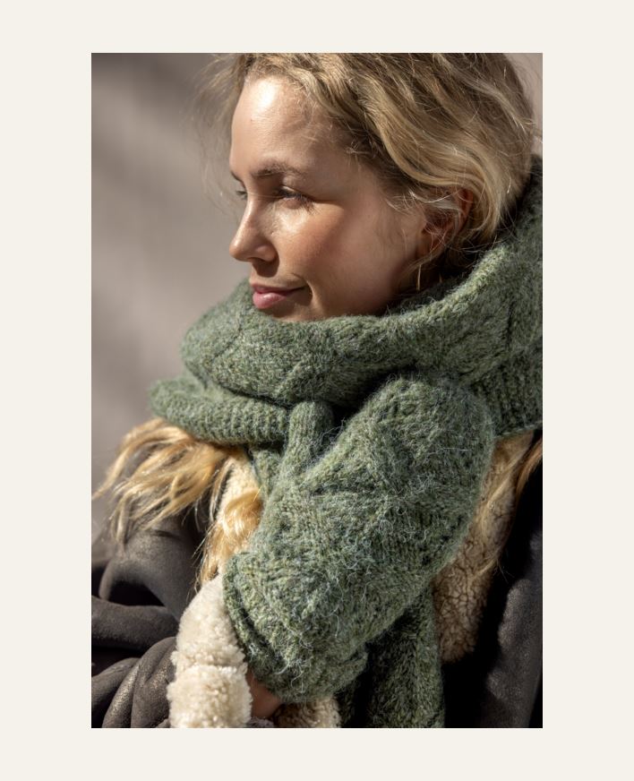 Strikket skjerf olivengrønn - 40x200 cm olivengrønn - 1