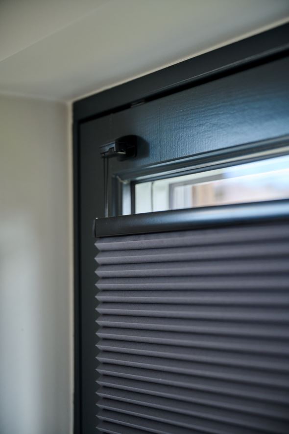 Premium opp&ned dobbel plisségardin 25mm multi - 3