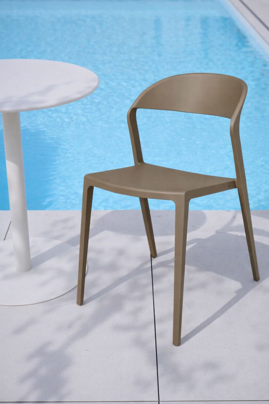 Hagestol mørk beige - 3