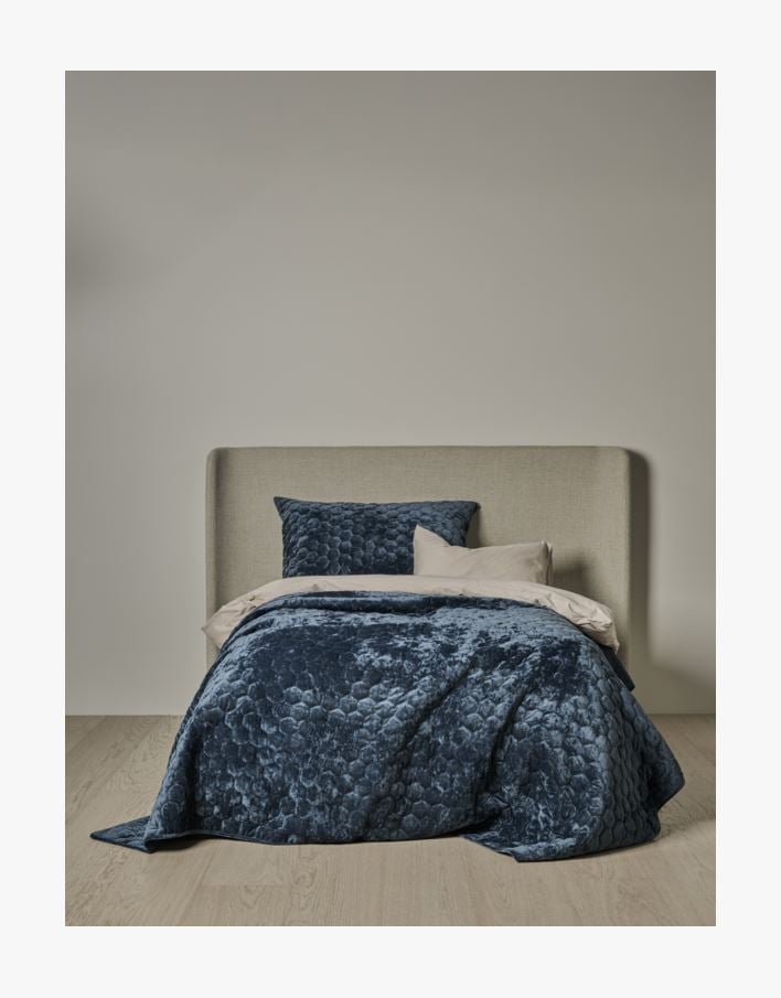 Sengeteppe mørk blå - 150x240 cm mørk blå - 1