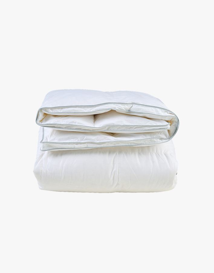 Helårs dundyne hvit - 140x200 cm hvit - 1